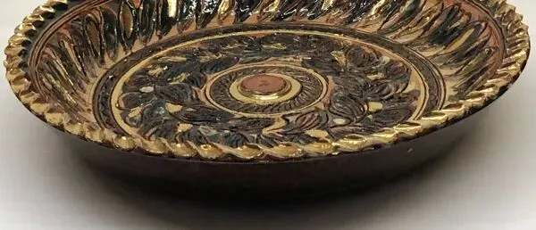 Illustration numéro 4 du produit Plat en céramique de Nimy par Georges Destrebecq