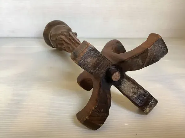 Illustration numéro 4 du produit Bougeoir en bois