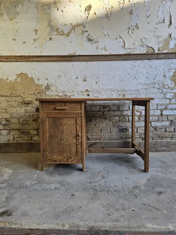 Illustration numéro 4 du produit Bureau d'école