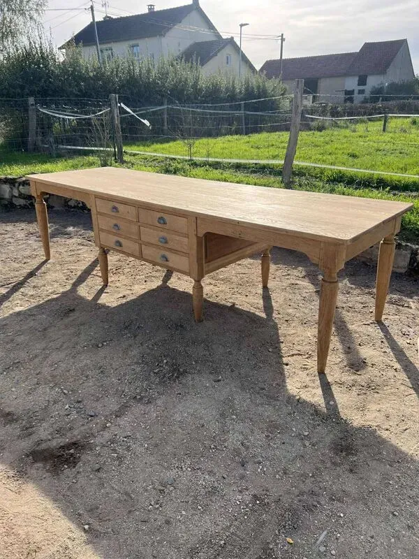 Illustration numéro 4 du produit Meuble de métier