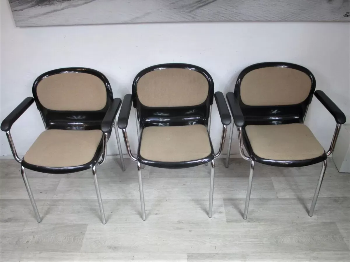 Illustration numéro 4 du produit Ensemble de trois chaises par G. Lange Allemagne années 1980