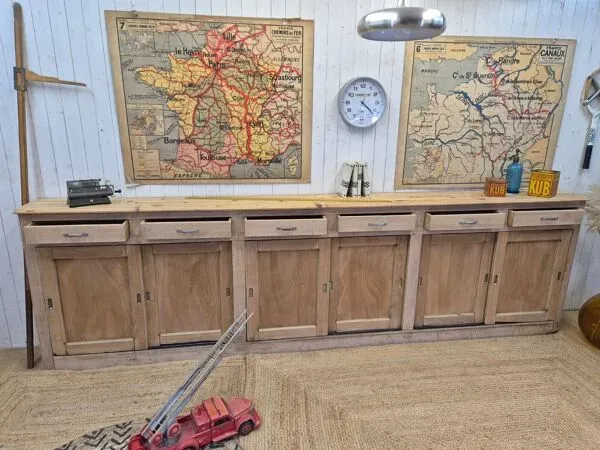 Illustration numéro 4 du produit Ancien comptoir d'école