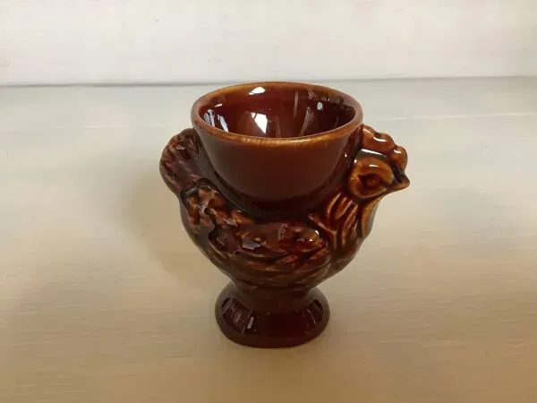 Illustration numéro 4 du produit Coquetier poule marron royal keramiek