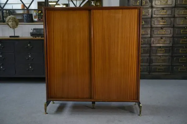 Illustration numéro 4 du produit Meuble de rangement minimaliste par Antonio Ferretti Milano 1960