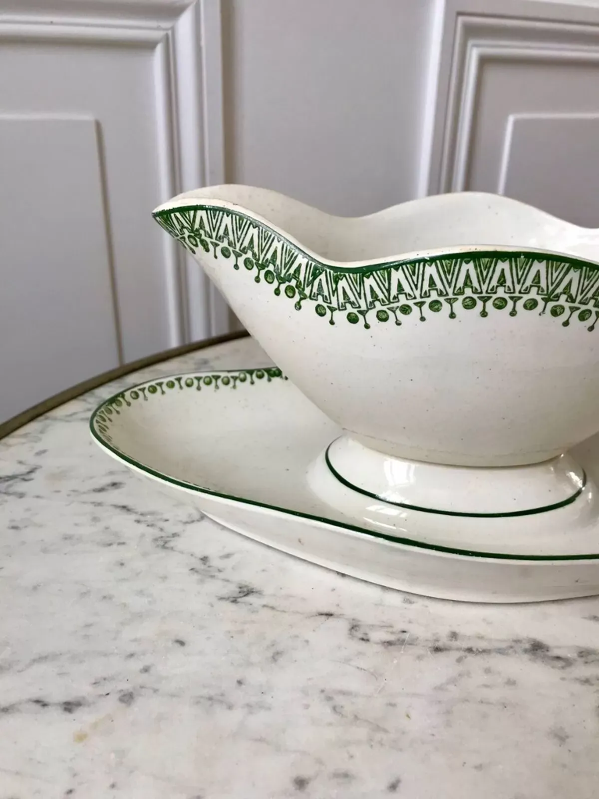 Illustration numéro 4 du produit Saucière terre de fer st amand vert début xxème