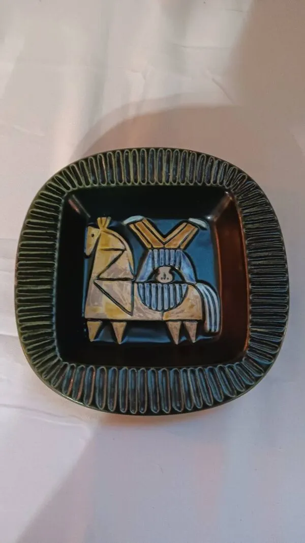 Illustration numéro 4 du produit Vide poche lisa larson serie harlekin pour gustavsberg suède