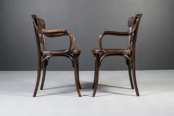 Illustration numéro 4 du produit 4 chaises Thonet par Jacob & Josef Kohn, modèle No. 380, 1930
