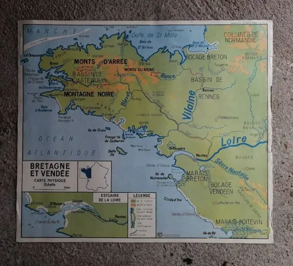 Illustration numéro 4 du produit Carte scolaire vintage mdi france bretagne, vendée, pays de la loire.