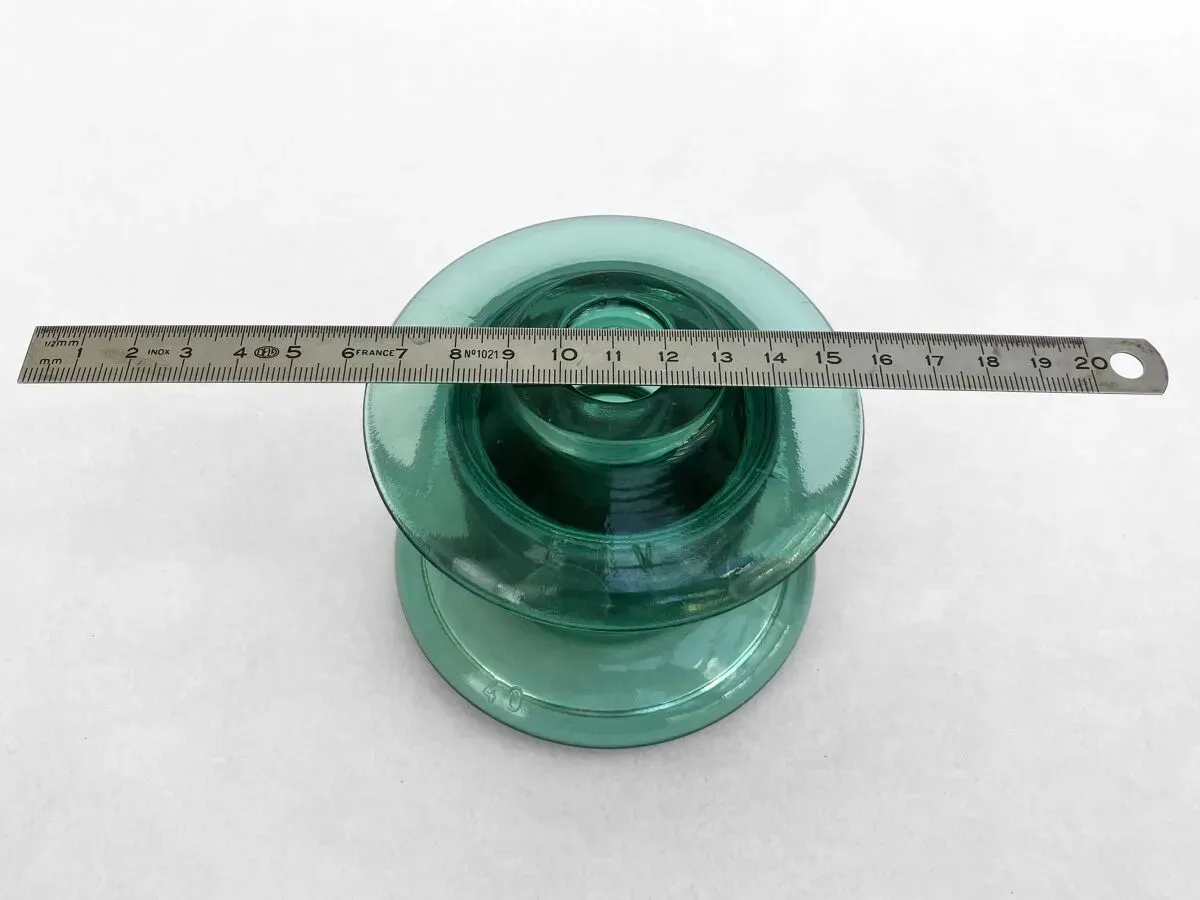 Illustration numéro 4 du produit Ancien isolateur edf eiv a21 à détourner en bougeoir industriel • verre trempé