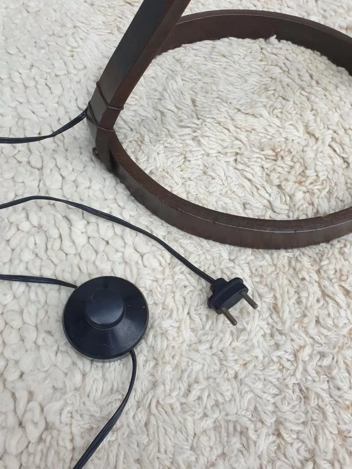 Illustration numéro 4 du produit Lampadaire ferronnerie Jean-Pierre Ryckaert 1950 France