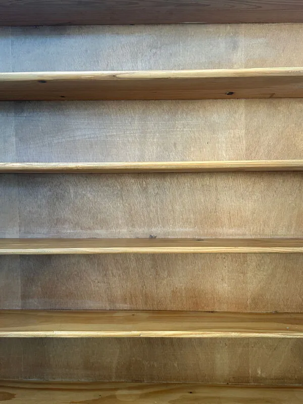 Illustration numéro 4 du produit Étagère bois à suspendre