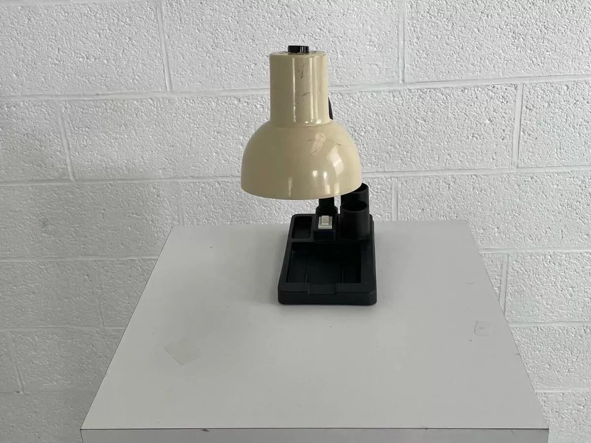 Illustration numéro 4 du produit Lampe de bureau industriel