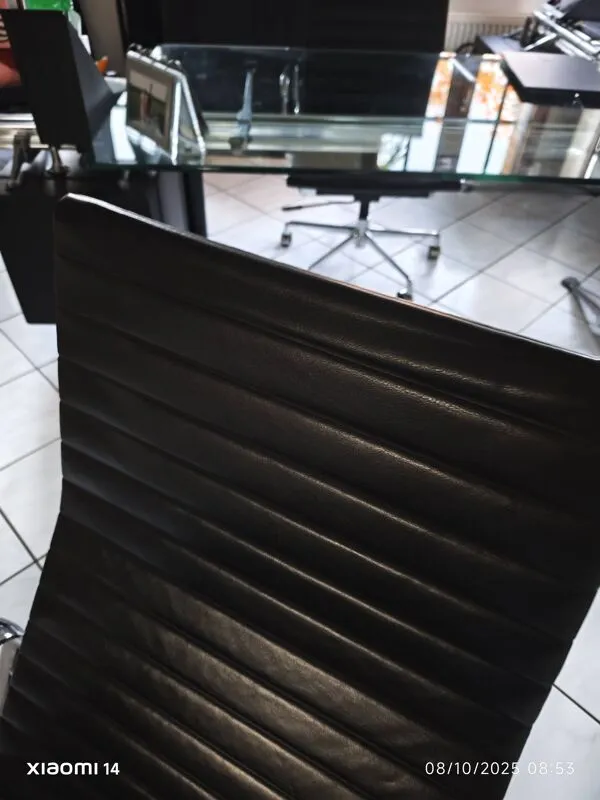 Illustration numéro 4 du produit Fauteuil