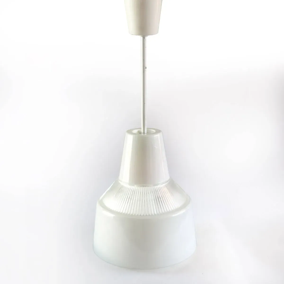 Illustration numéro 4 du produit Suspension Holophane verre blanc