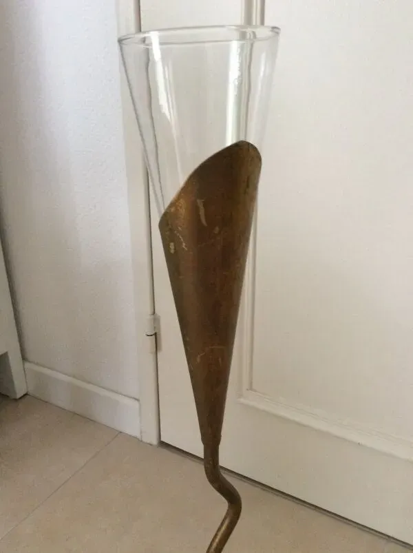 Illustration numéro 4 du produit Vase