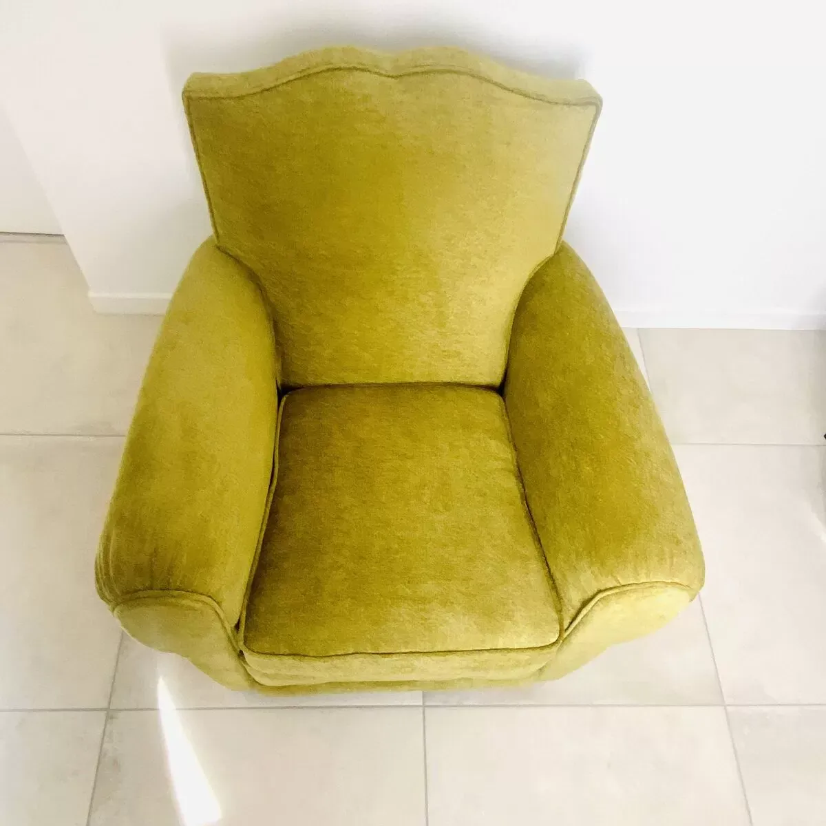 Illustration numéro 4 du produit Fauteuil Club Moustache