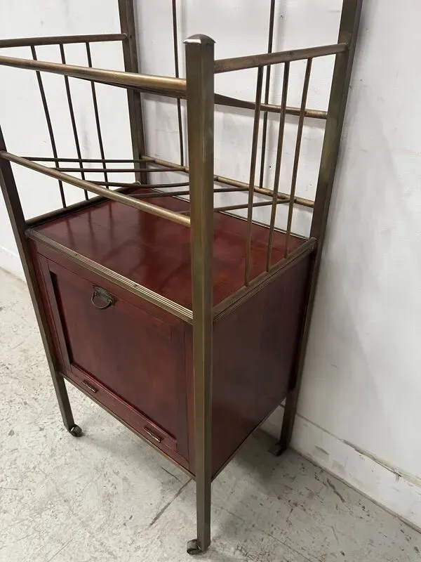 Illustration numéro 4 du produit Bar roulant en laiton et bois doré XX siècle