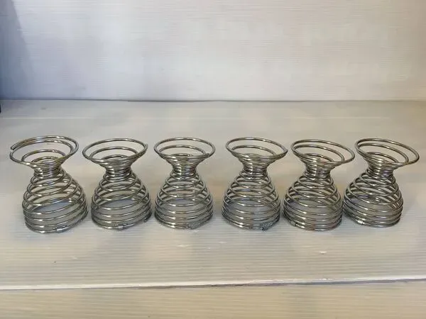 Illustration numéro 4 du produit Six coquetiers ressort spirale