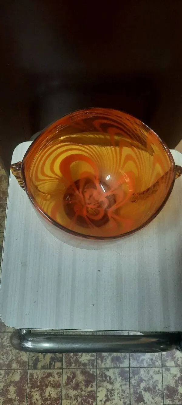 Illustration numéro 4 du produit Vase en verre, 1970