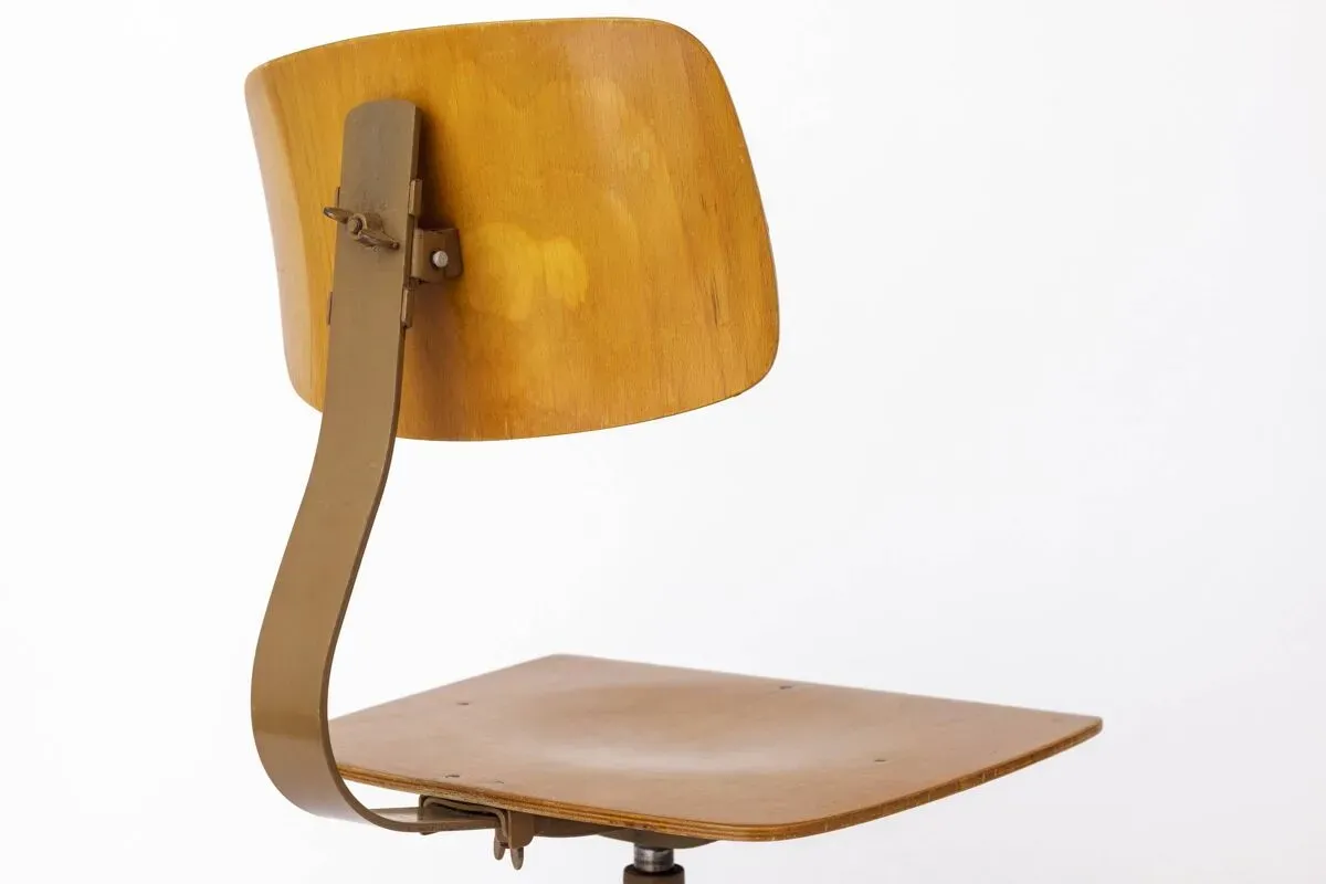 Illustration numéro 4 du produit Chaise de bureau industrielle, années 1950 environ - Allemagne