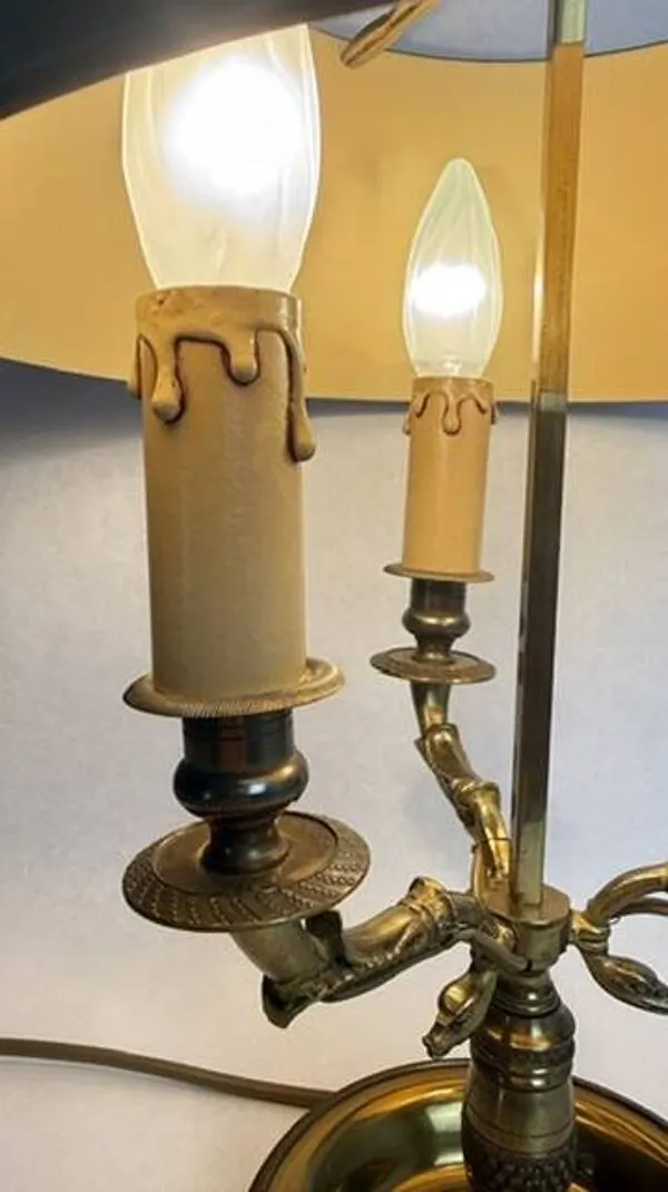 Illustration numéro 4 du produit Lampe bouillotte en bronze, style Empire, à variateur d'intensité