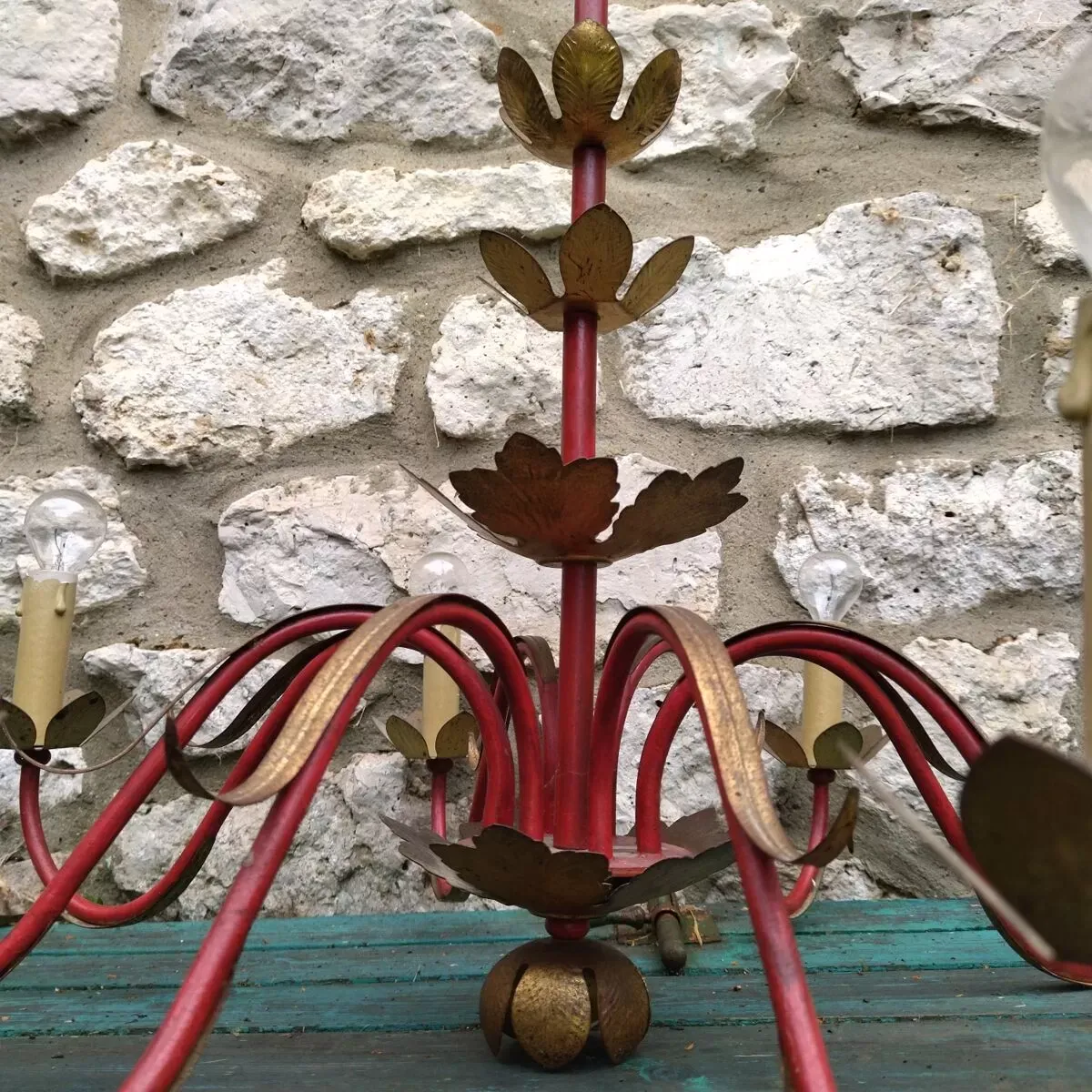 Illustration numéro 4 du produit Lustre tôle doré masca Italy années 60 Hollywood regency