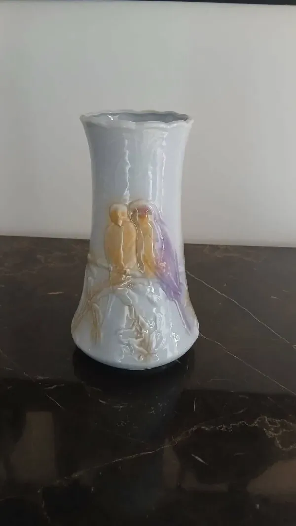 Illustration numéro 4 du produit Vase en faïence émaillée décor ''oiseaux'', Manufacture de Salins-les-Bains