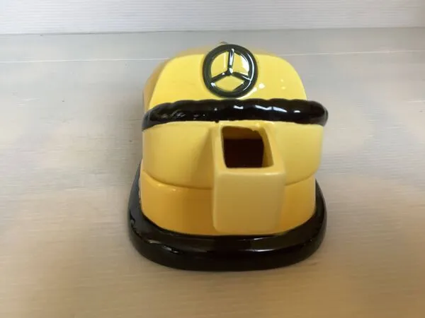 Illustration numéro 4 du produit Cendrier voiture tamponneuse