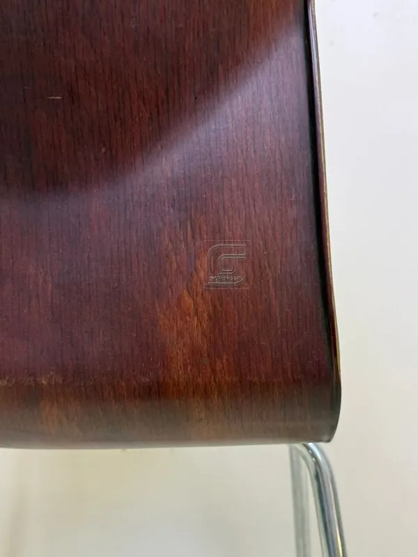 Illustration numéro 4 du produit Suite de 6 chaises S22 — Thur-Op Seat, années 1970