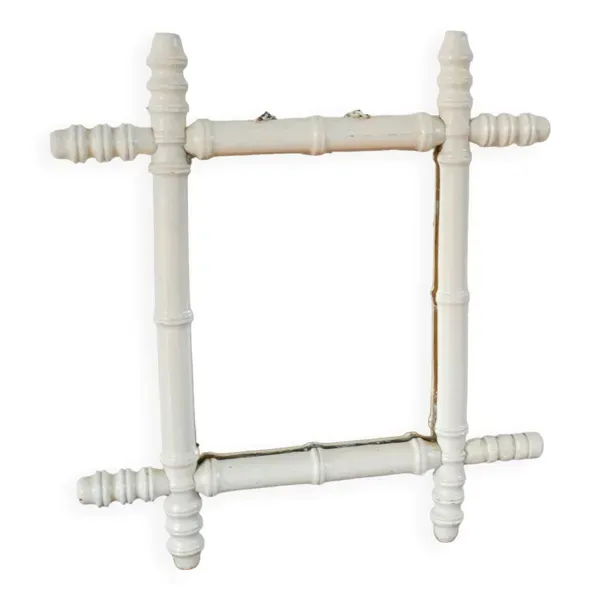 Illustration numéro 4 du produit Miroir de barbier en bois effet bambou blanc 46 x 31 cm