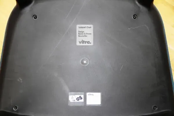 Illustration numéro 4 du produit Suite de 6 fauteuils Softshell, Vitra