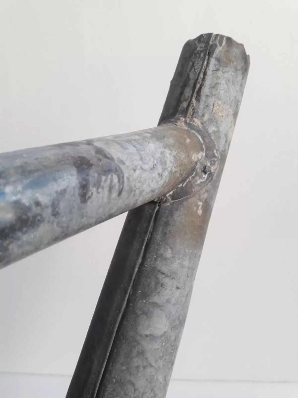 Illustration numéro 4 du produit Arrosoir zinc artisan atelier jardin