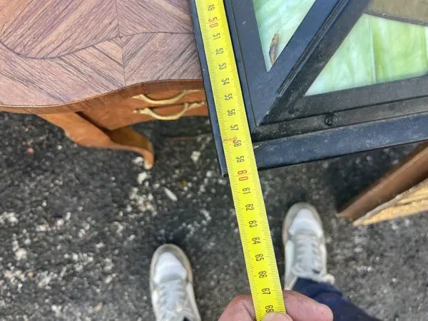 Illustration numéro 4 du produit Abat-Jour Plafonnier Carré Type Tiffany – Vitraux Floraux style Art Nouveau