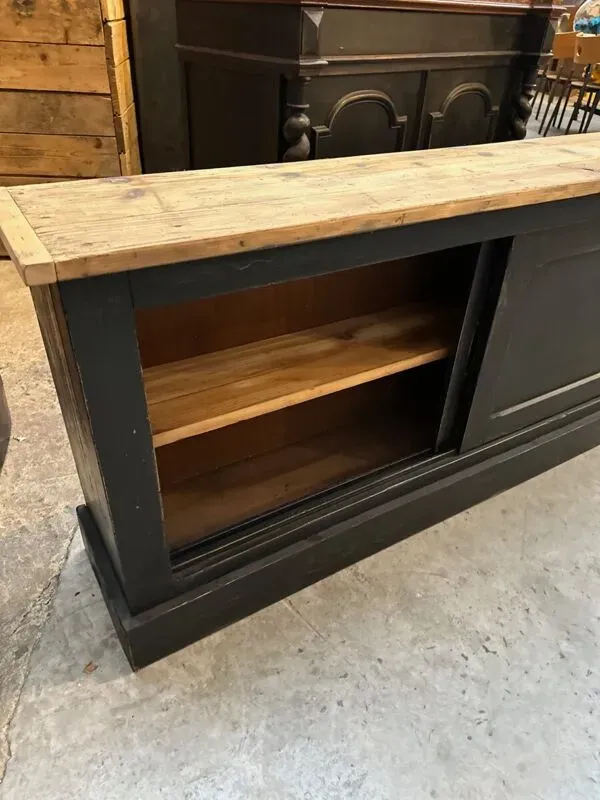 Illustration numéro 4 du produit Grand meuble de métier à portes coulissantes