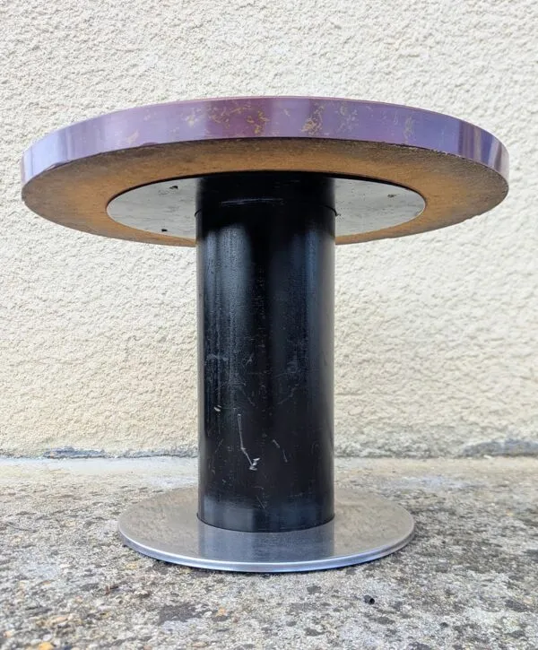 Illustration numéro 4 du produit Table basse vintage années 70 avec rafraîchisseur intégré – esprit lou