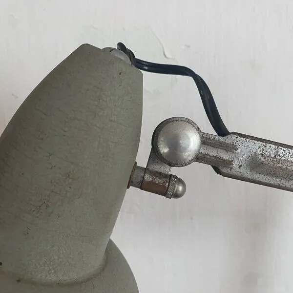 Illustration numéro 4 du produit Lampe d'atelier Superchrome à étau , lampe industrielle 2 bras