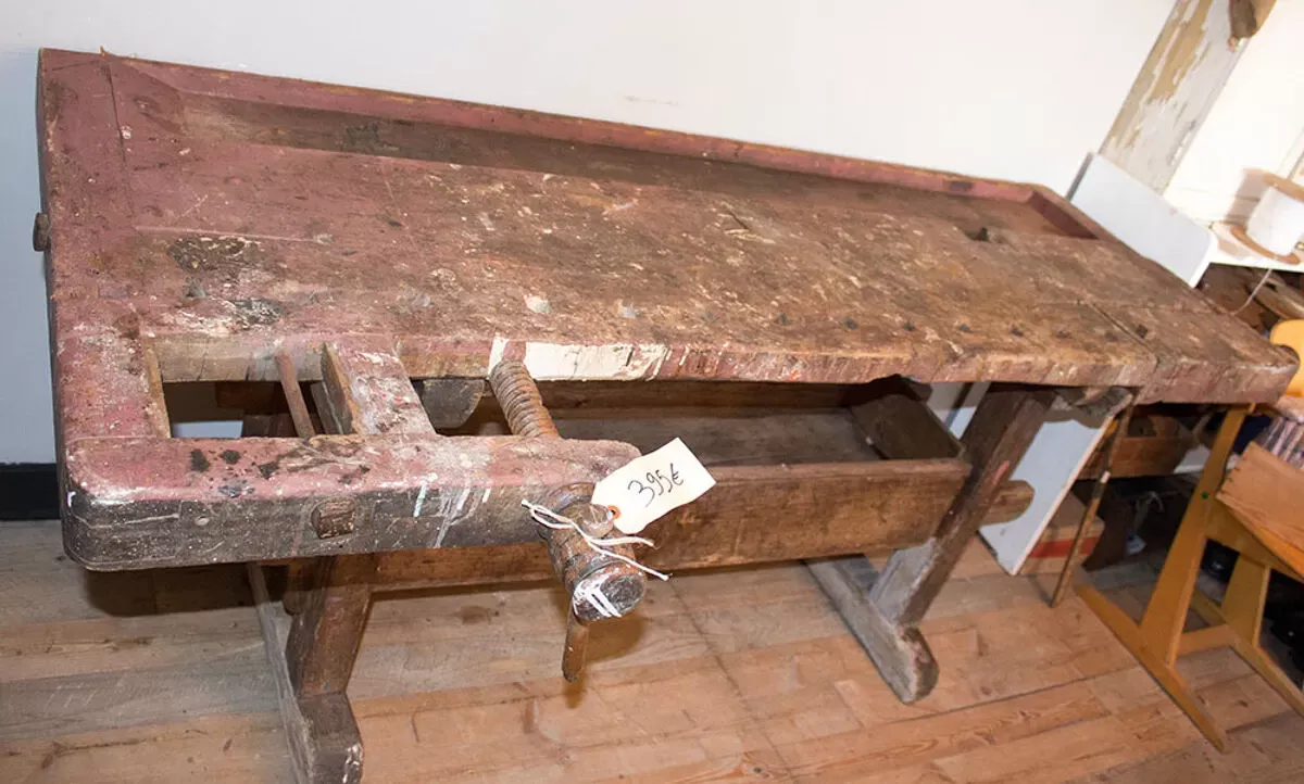 Illustration numéro 4 du produit Vieil établi industriel solide en bois 2 mètres large