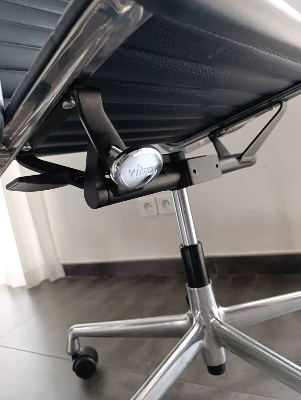 Illustration numéro 4 du produit Fauteuil EA117 Vitra