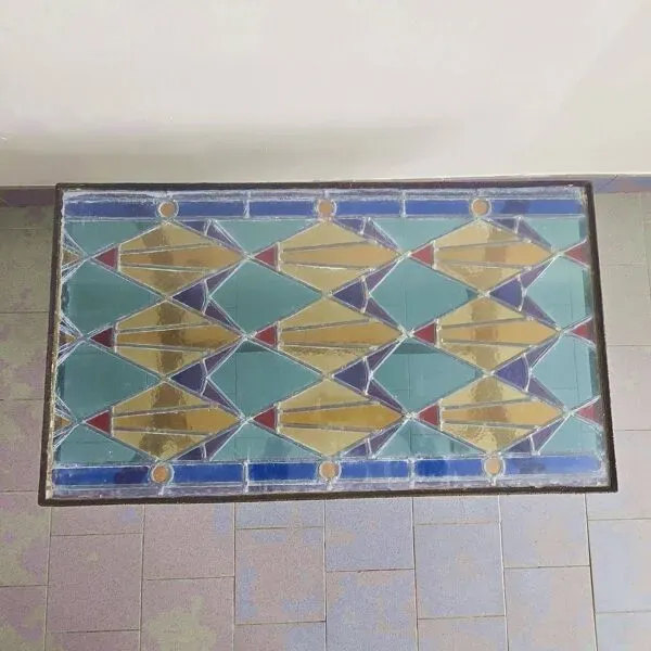 Illustration numéro 4 du produit Table basse vintage en vitrail 1960