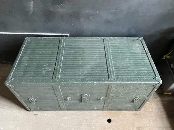 Illustration numéro 4 du produit Grande malle belle époque de paquebot voyage