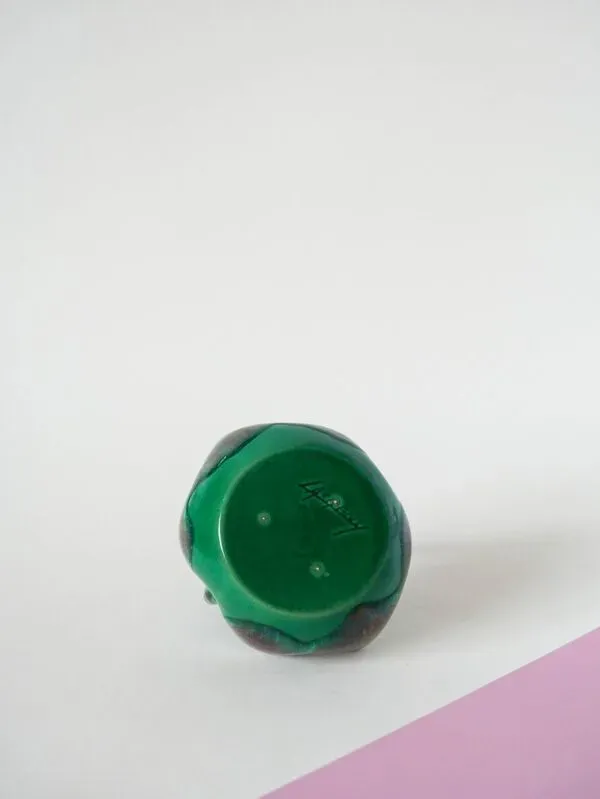 Illustration numéro 4 du produit Vide-poche en céramique vert, signé, 1970