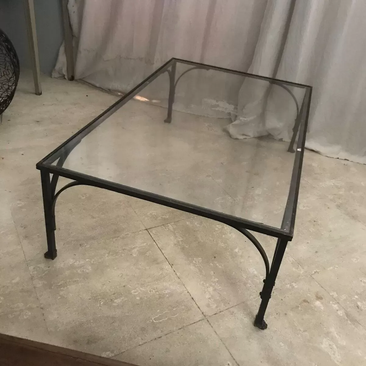 Illustration numéro 4 du produit Table basse