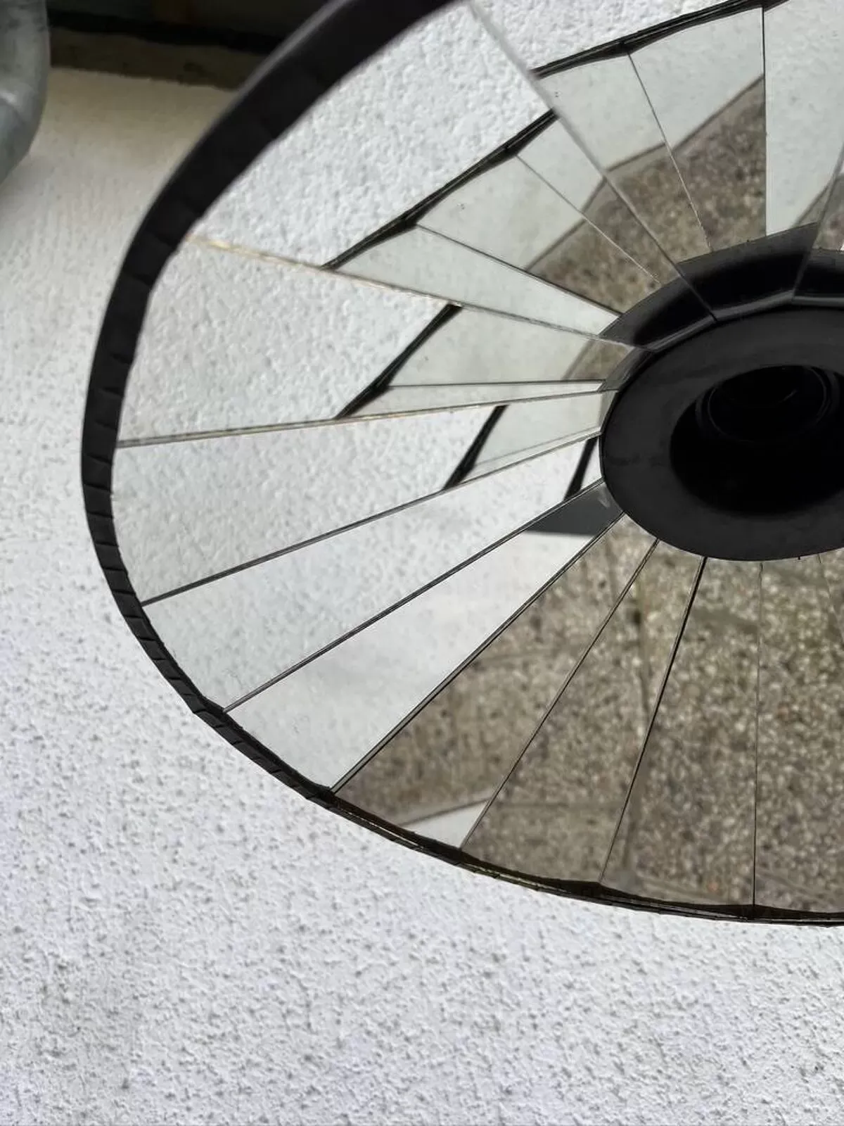 Illustration numéro 4 du produit Suspension en métal industriel avec miroir