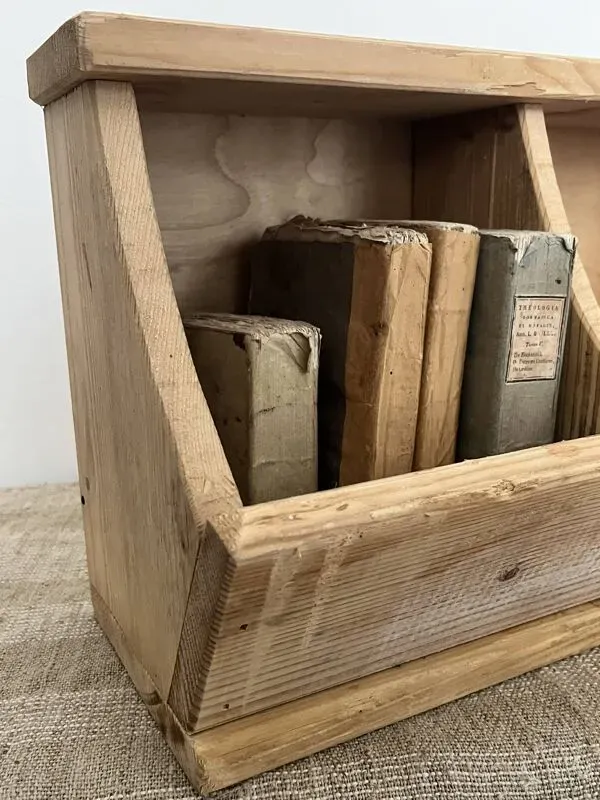 Illustration numéro 4 du produit Meuble de rangement - Meuble à casiers