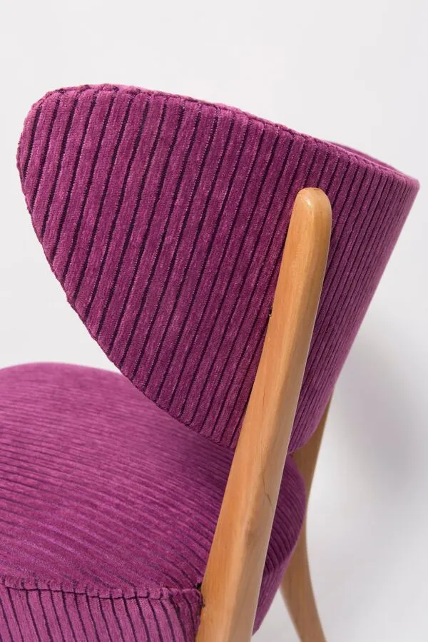 Illustration numéro 4 du produit Fauteuil Club Violet en Velours Milieu du Siècle, Europe, 1960s