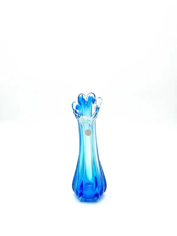 Illustration numéro 4 du produit Vase Swing Sculptural – Verre Étiré Bleu Azur – Artisanat Coréen 1970