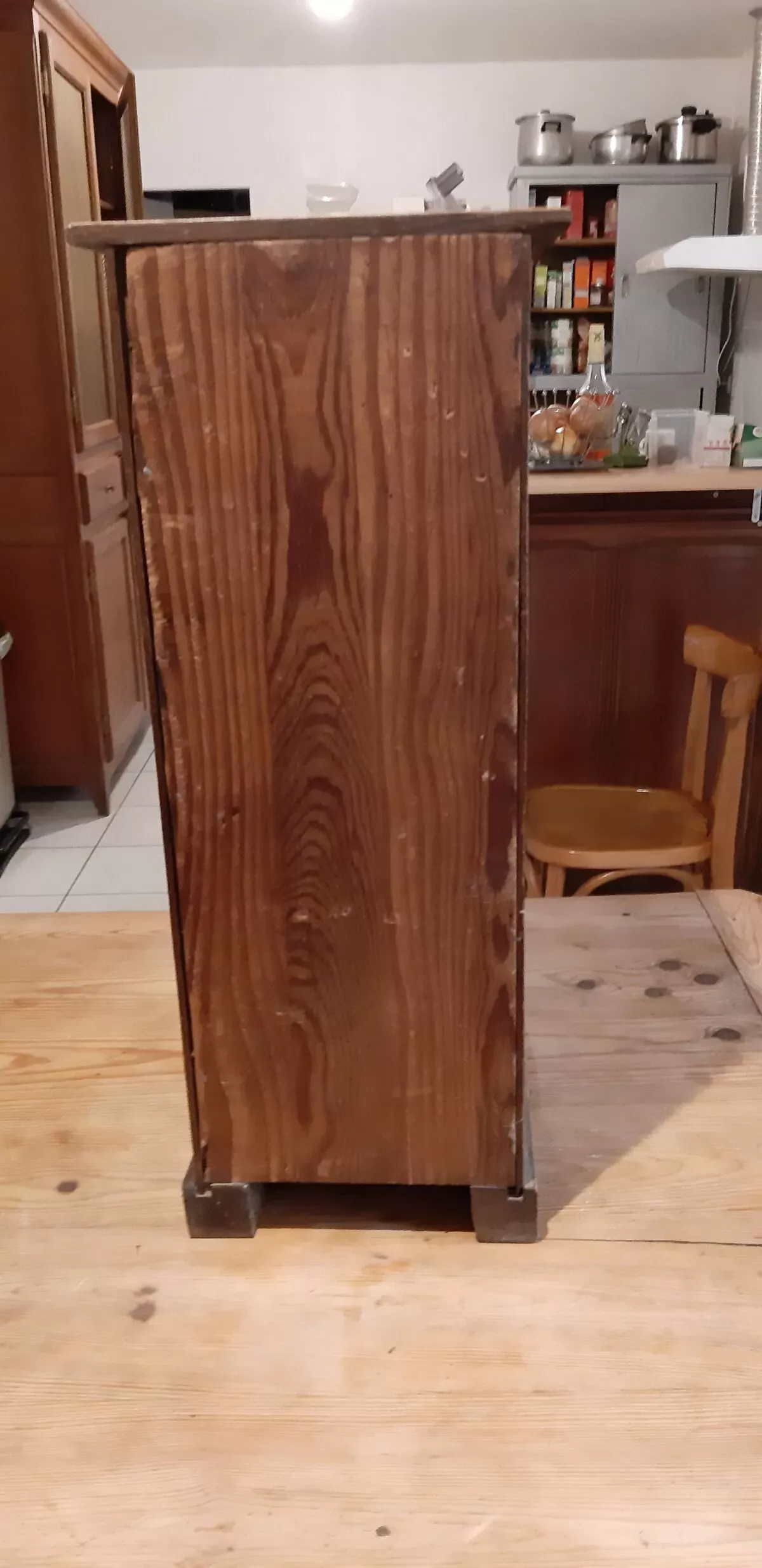 Illustration numéro 4 du produit Meuble industriel chéne 4 tiroirs