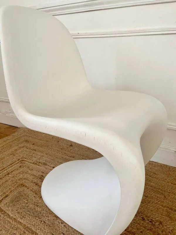 Illustration numéro 4 du produit Chaises Verner Panton édition Vitra blanche