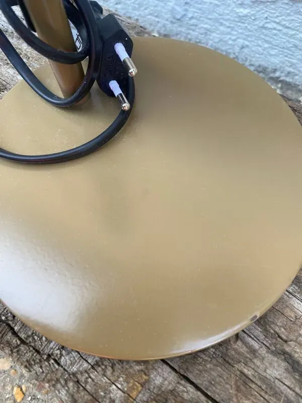 Illustration numéro 4 du produit Lampe de bureaux industriel