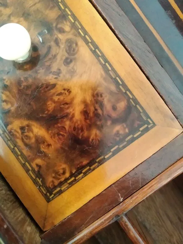 Illustration numéro 4 du produit Commode de toilette ancienne